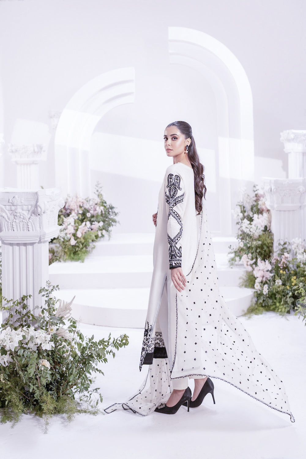 AYRA White 3-Piece Embroidered