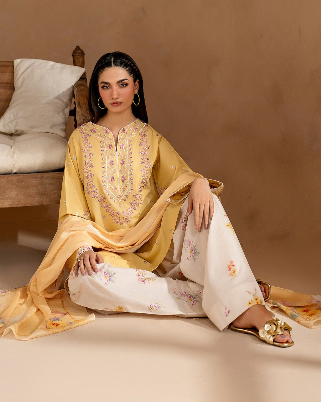 Lemon Blossom 3-Piece Embroidered